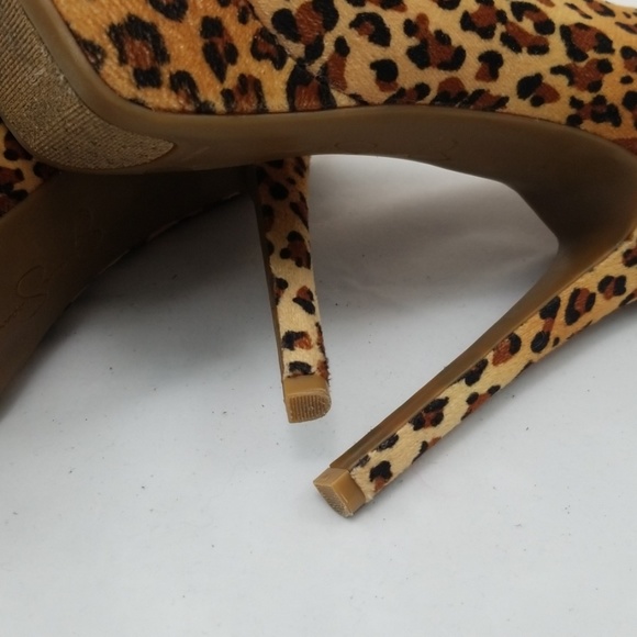Jessica Simpson Suede Platforms - Picture 8 of 8